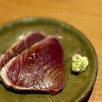 すしやのたい悟 - カツオ漬け（気仙沼）ねっとりと旨みが凝縮した鰹！