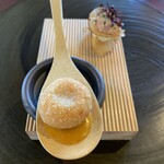 hape - 紅ずわいのコロッケ 蟹ビスク風ソース