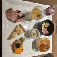 ブッフェアンドカフェ スロープサイドダイナー ザクロ - 