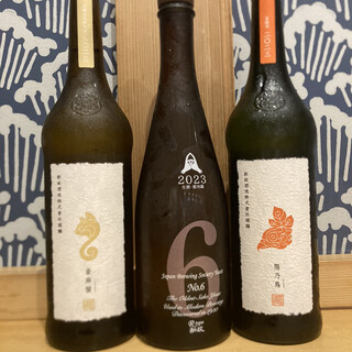 「板長厳選日本酒」や本数限定の「プレミアム日本酒」もござい〼