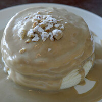 シルー - ふわふわスフレパンケーキ ヘーゼルナッツソース