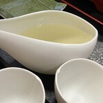 うなぎ料亭 山重 - 日本酒１合の器はこんなでした