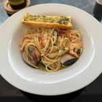 BRIQ BISTRO - 