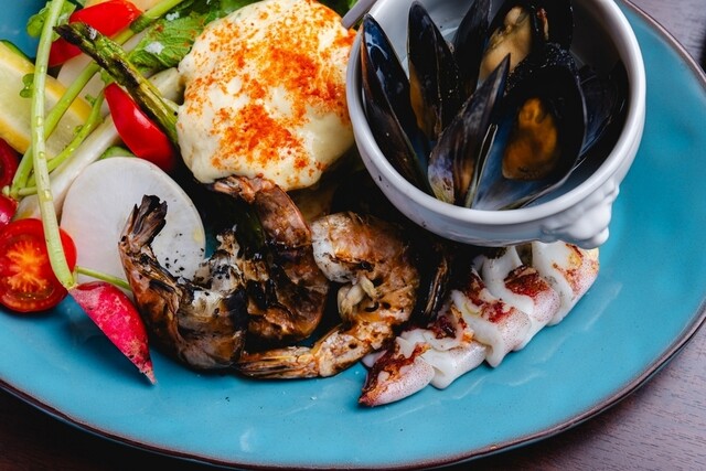 魚介とワインのお店 fill｜仙台大町のビストロ