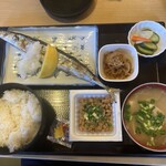 なか里 - さんま塩焼き定食　700円