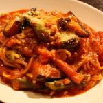 カフェ リーフ - 彩り野菜とベーコンのトマトソース
