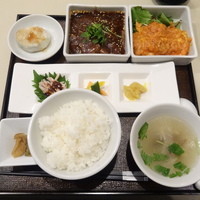 礼華 - 礼華御膳（牛肉の四川風激辛煮込み、芝エビチリソース煮込み）