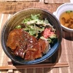 炉端焼 BECO SHNIN - やわらか厚切り牛タンステーキ丼 ¥850