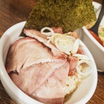 自家製麺 麺屋 利八 - ちゃーしゅーごはん(400円)