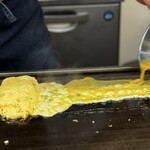 お好み焼き ふじや - ヽ(●´∀`)ﾉ゜追い玉子ぉぉーーーーー！