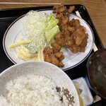食堂 平和の家 - ◉ 唐揚げ定食　950円　撮る前に食べちゃった！