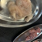 新鮮 島ホルモン - 