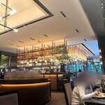 ロウリーズ・ザ・プライムリブ - 