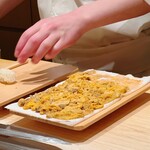 鮨 めい乃 - えっ、赤ウニ、とびっくりしましたが、大分の塩水でした