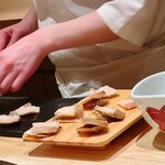 鮨 めい乃 - 房総の蒸しメガイはひとり二切れづつ