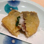 鮨 めい乃 - ナカズミには大葉を仕込みました