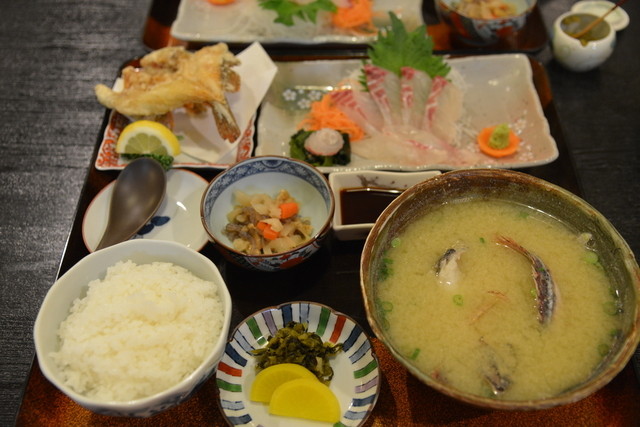あらかぶ定食 味噌汁も良いけど唐揚げをぜひ By Fumitaka 閉店 万十屋 まんじゅうや 佐世保市その他 魚介料理 海鮮料理 食べログ