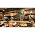 つるとかめ - 背の高い方がキャプテン！斎藤慎料理長　お父様も下北沢で腕利きの料理人
