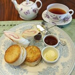 ティー ルーム 南４番クラシック - ミニアフタヌーンティー（ティーセット）