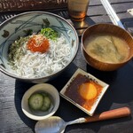 海沿いの キコリ食堂 - 