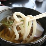 権太楼 - 麺はやや太め