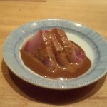 日本橋海鮮丼 つじ半 日本橋本店 - 鯛刺身のごまだれかけ。