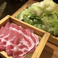 しゃぶしゃぶ・創作料理居酒屋 豚吟 栄店 - 