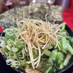 家系ラーメン たつ家 - 