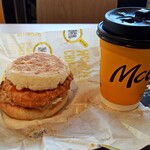 マクドナルド - チキンマックマフィンコンビ：250円 (2024/10)