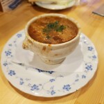 カジュアルフレンチBar 7FUKU - オニオングラタンスープ