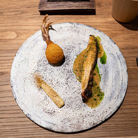 LURRA° - 熟成ホロホロ鳥、 スイートコーンとコシーニャ