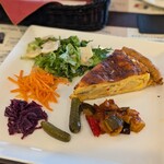 進々堂 三条河原町店 - 野菜とハムのキッシュプレート