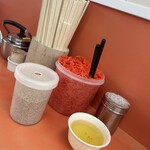 元祖ラーメン長浜家 - 卓上