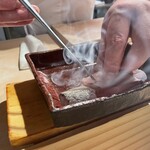 すし屋 蓮太郎 - 目の前でサワラを炭焼きにしてくれます