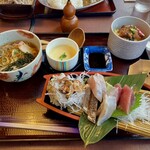 手打ちうどん 居食屋 凡愚 - お造りうなぎ飯御膳が到着