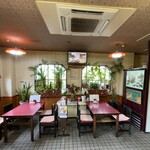味覚亭本店 - 店内