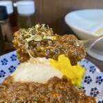 ヌードル＆スパイスカレー 今日の1番 - カスリメティ〜いつもより多くて♪♪♪