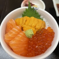 函館うに むらかみ 日本生命札幌ビル店 - 