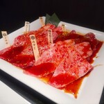 しゃぶしゃぶ すき焼き 焼肉　兜　奥座 - 