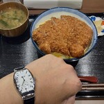 かつ丼 桜花 - 左腕のお供と