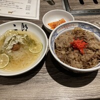 焼肉&手打ち冷麺 二郎 KANAYAMA - 