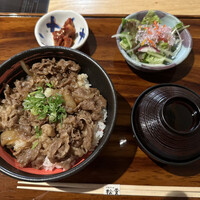 すき焼き 牛しゃぶ 松重 - 