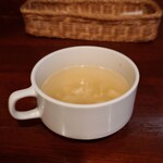 ビストロ コゥジィ - 本日のスープは、"コーン"と"玉ねぎ"の洋風 "掻き玉"スープ。