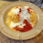 オムライス＆パンケーキyellow - チキンとモッツァレラチーズのトマトソースオムライス