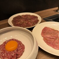 焼肉うしごろ 新宿三丁目店 - 