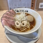 麺とかつおの物語 - かつおラーメン(940円、斜め上から)