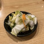 彩家 - お通しの浅漬けは￥220。チョッと塩分が強め。