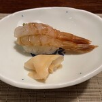 九兵衛旅館 - ガザ海老の握り寿司
