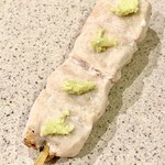 焼鳥 せきね - 1本目笹身さび焼き　神奈川鶏はささみがジューシーです