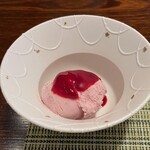 九兵衛旅館 - 木苺あいす